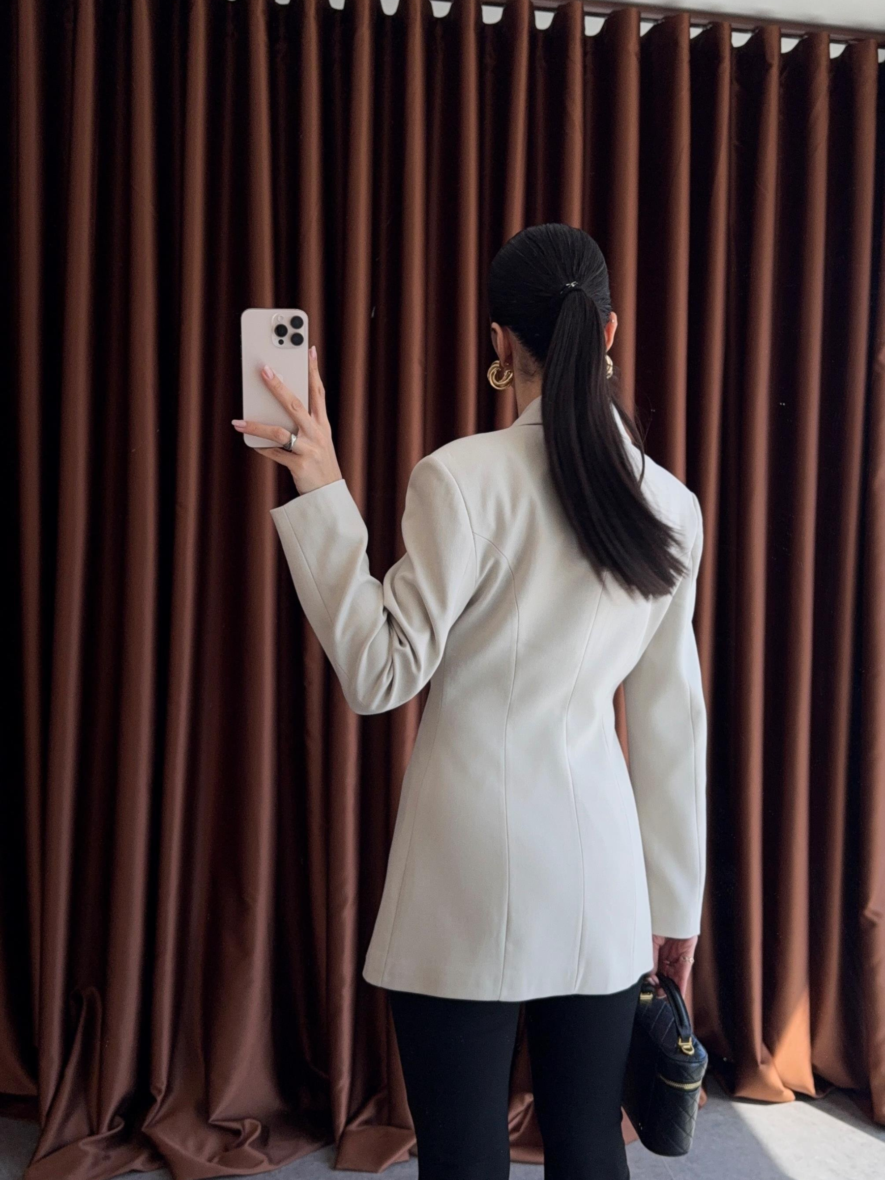 Capri – Blazer Tailleur Sculptant