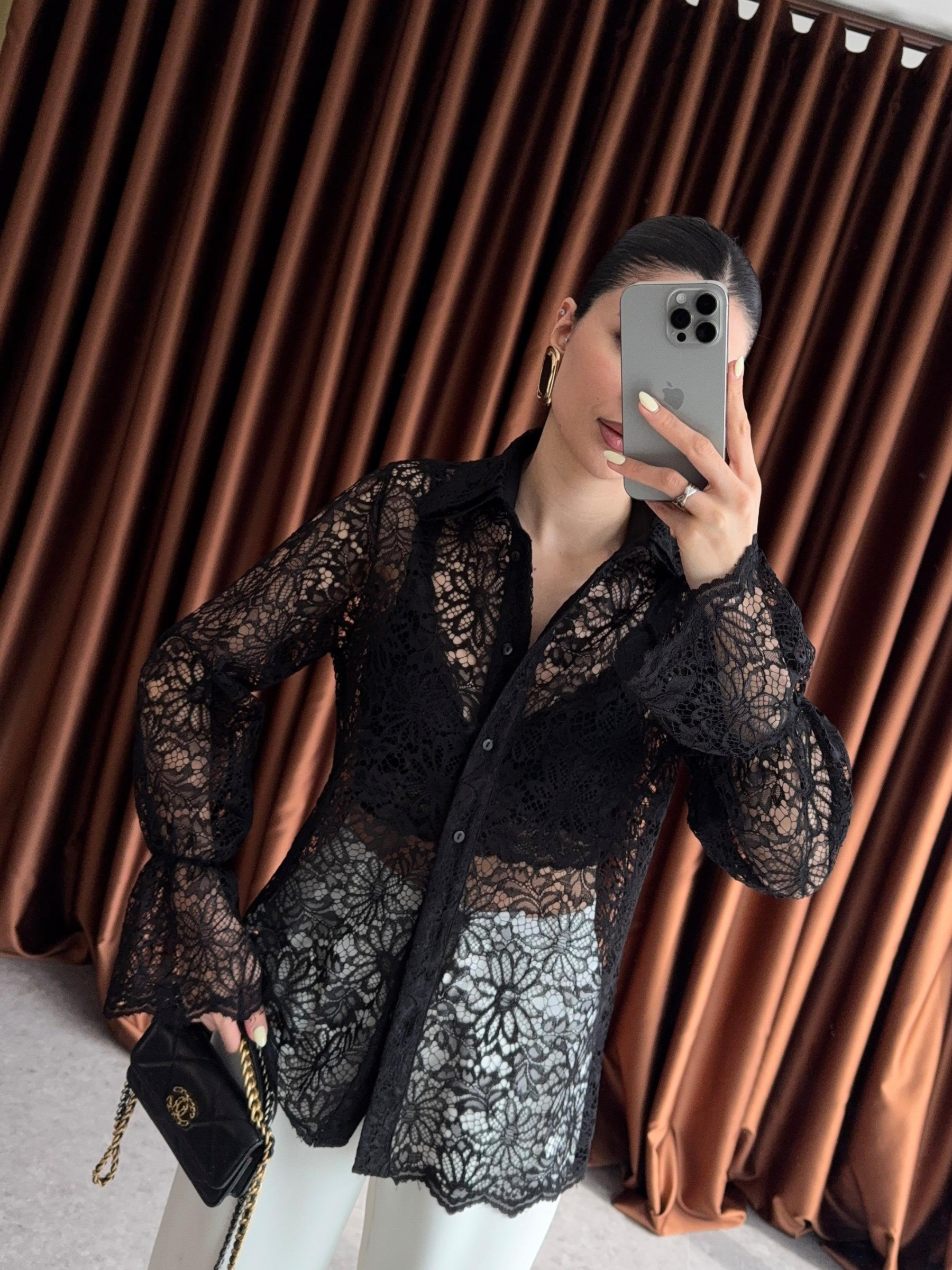 Dentelle - Chemise En Dentelle