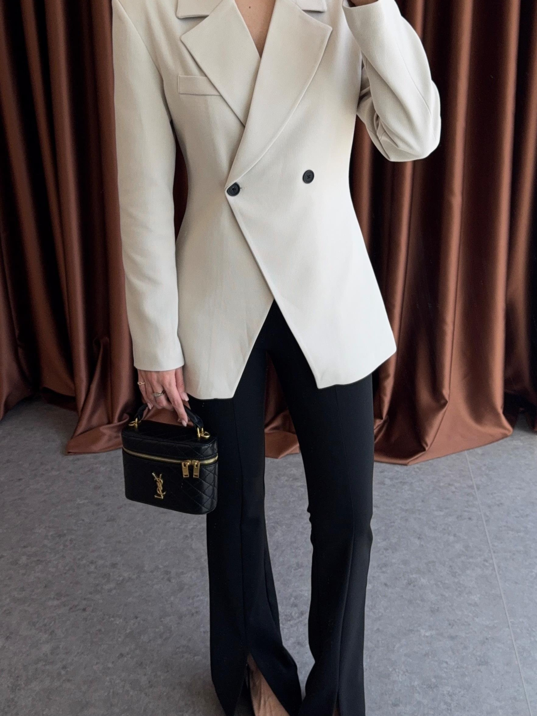 Capri – Blazer Tailleur Sculptant