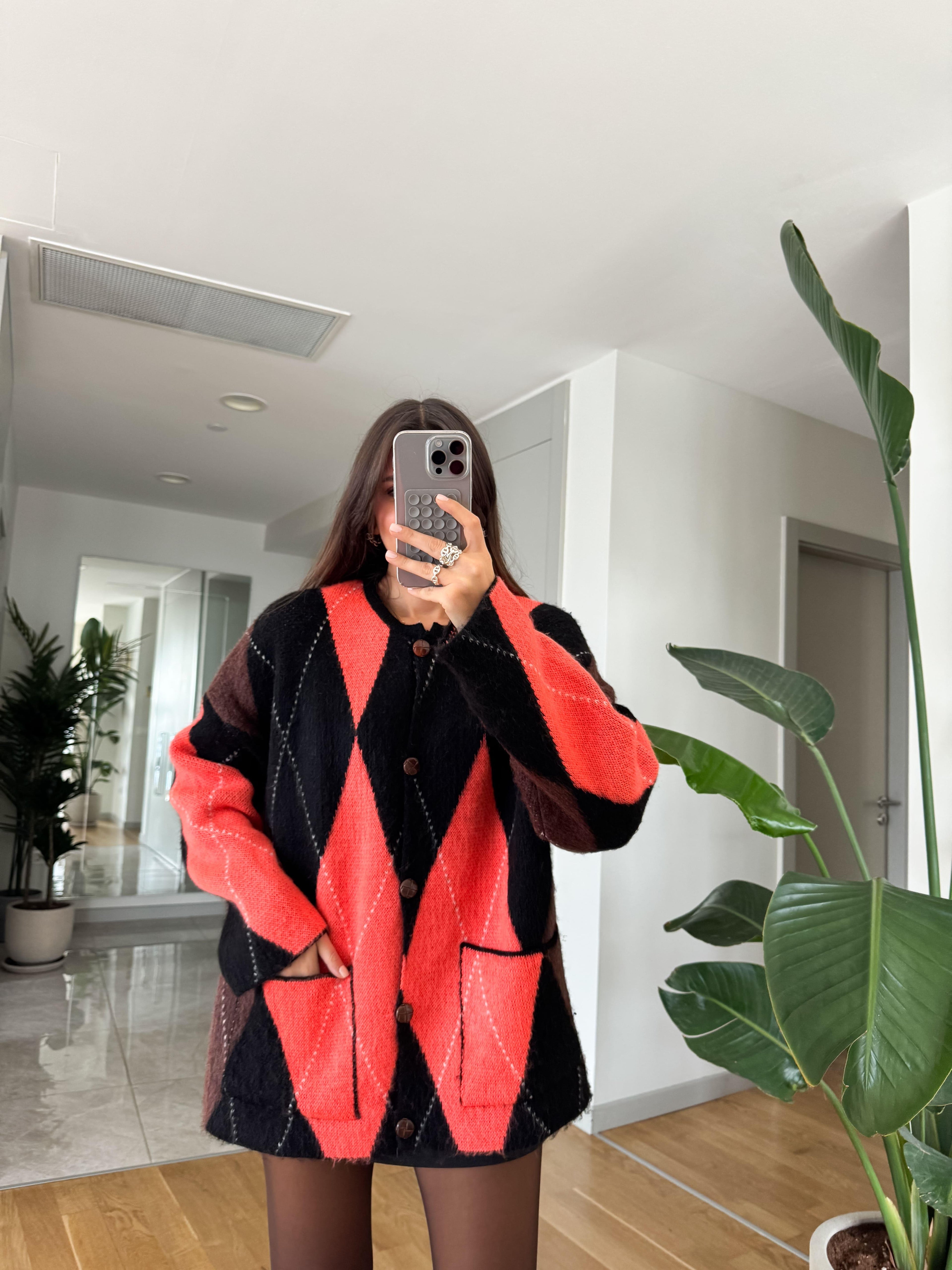 Ella - Cardigan Losanges Orange & Noir