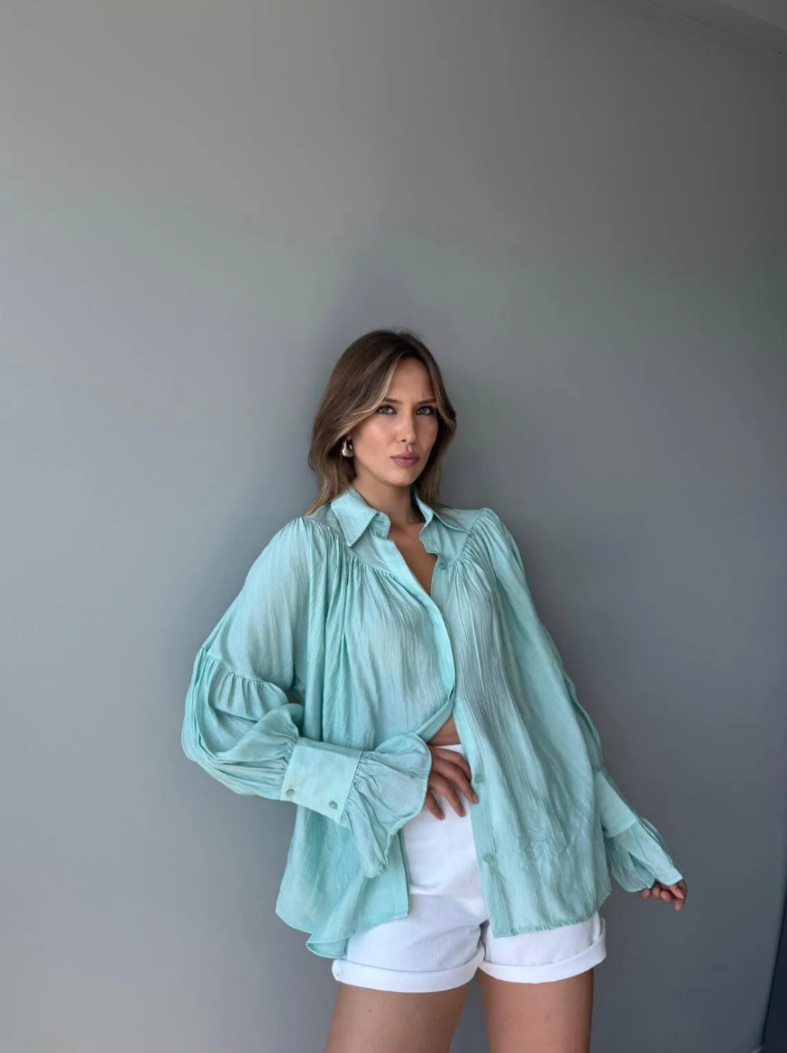 Cloé - Chemise Oversize, Intemporelle Et Raffinée Turquoise