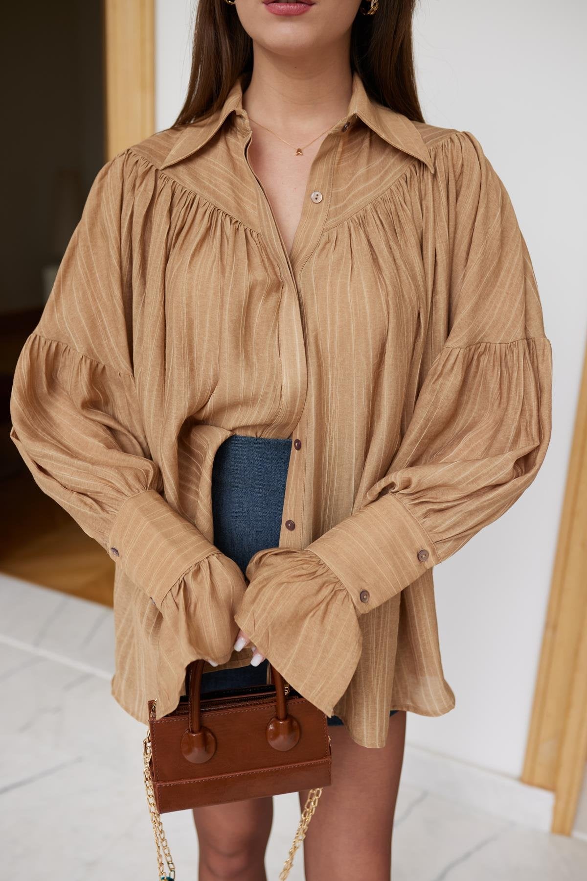 Cloé - Chemise Oversize, Intemporelle Et Raffinée Caramel