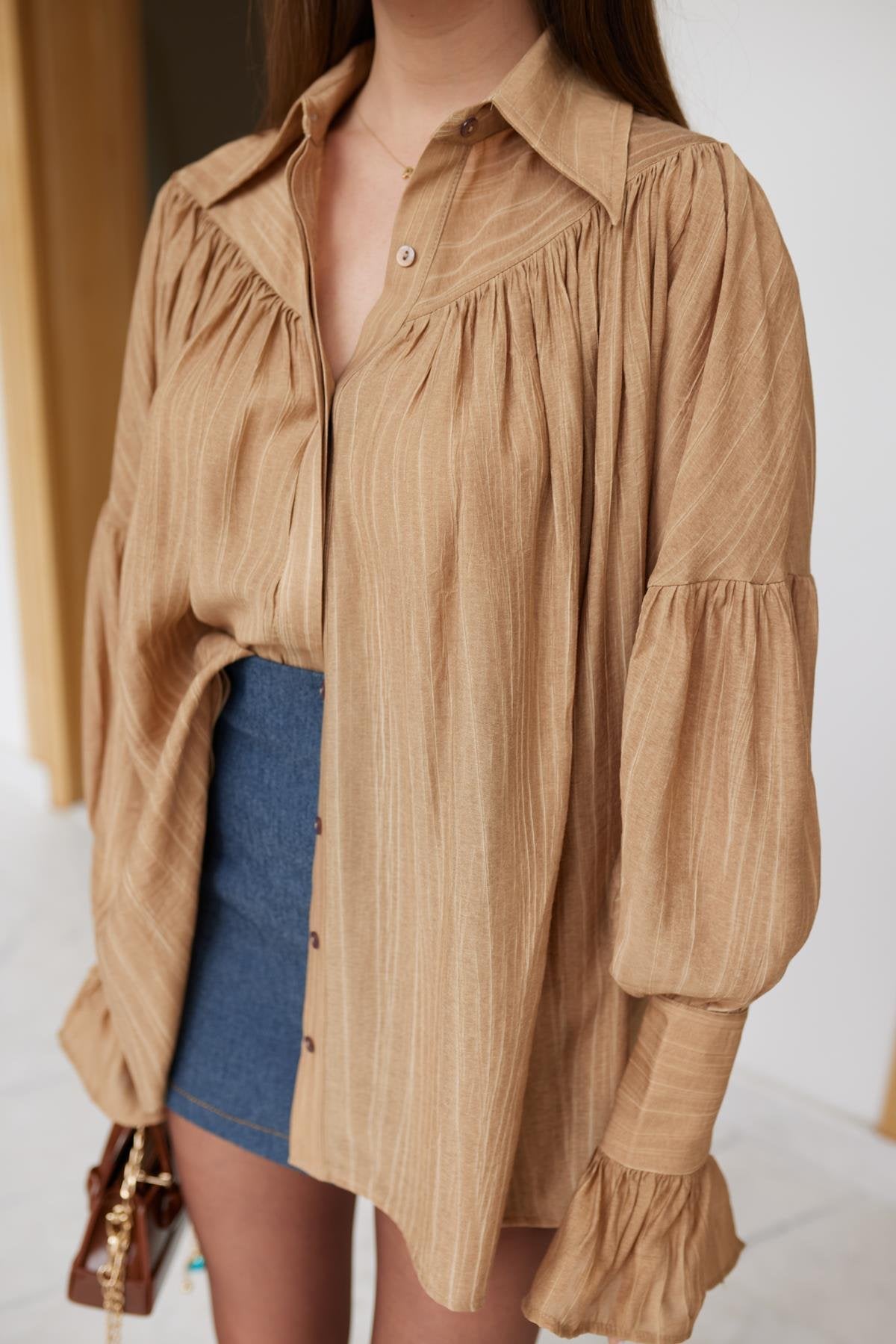 Cloé - Chemise Oversize, Intemporelle Et Raffinée Caramel