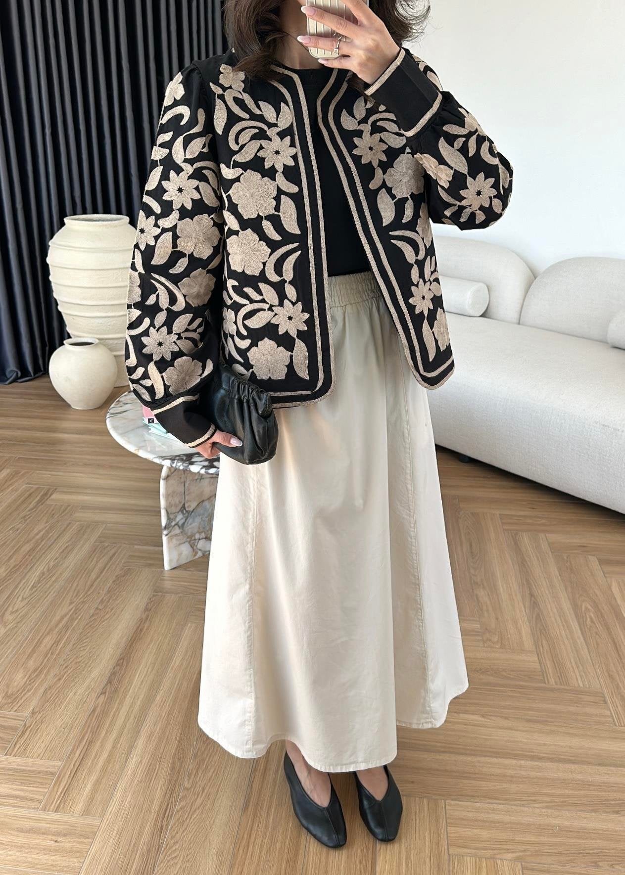 Nua - Veste Brodée