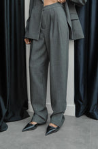 Tailleur Classy – Blazer & Pantalon Raffiné Gris