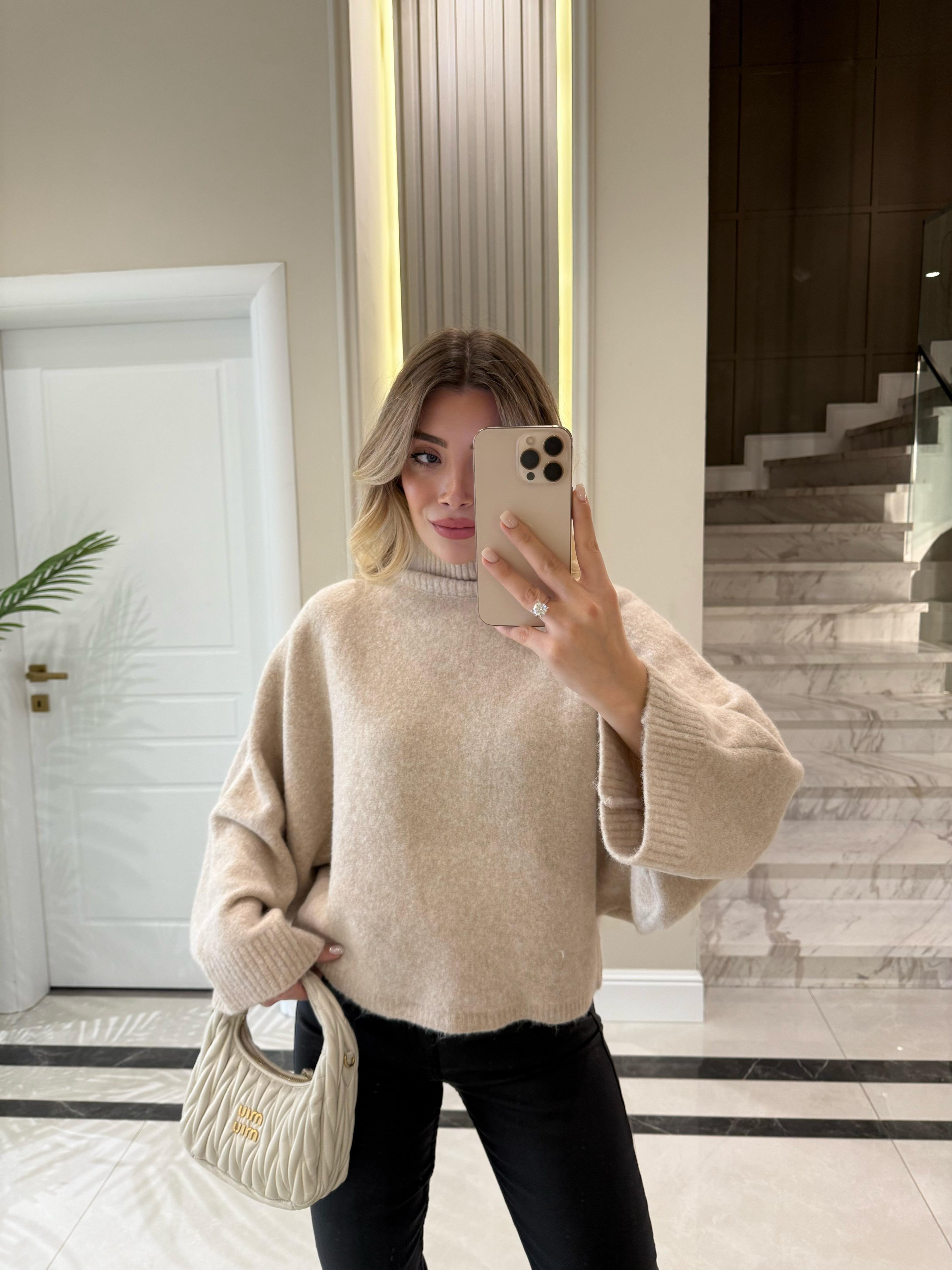 Emy - Pull Oversize à Col Montant Beige